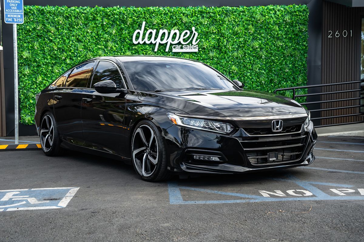 2020 Honda Accord Sport 2.0T photo 3