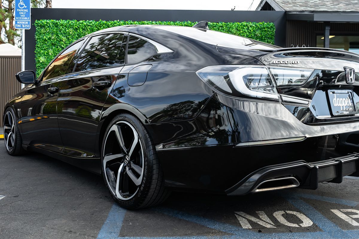 2020 Honda Accord Sport 2.0T photo 9