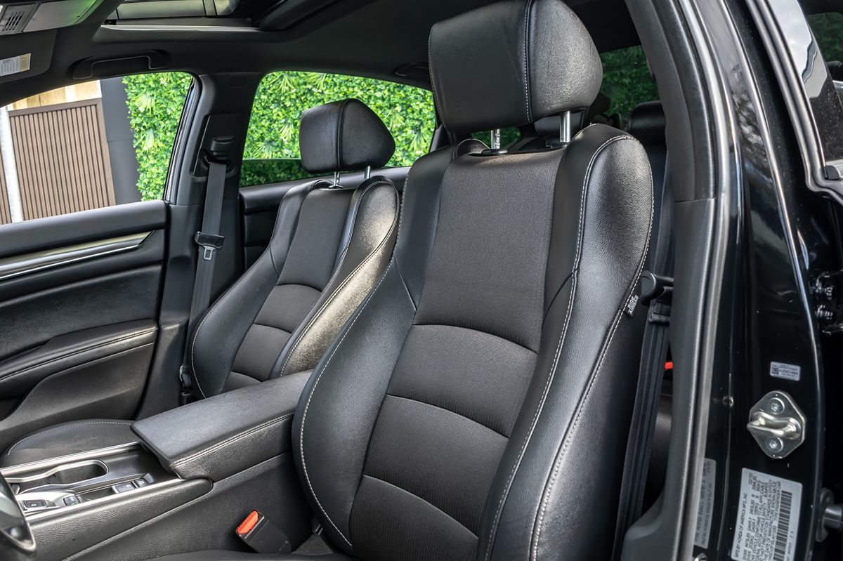 2020 Honda Accord Sport 2.0T photo 12