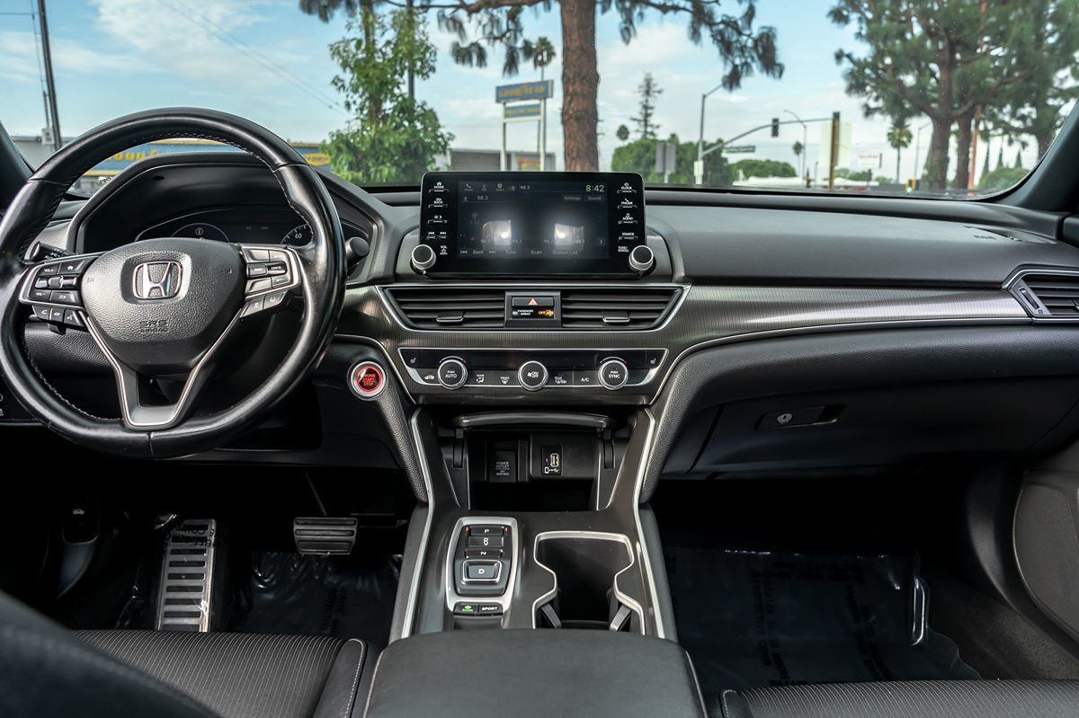 2020 Honda Accord Sport 2.0T photo 18
