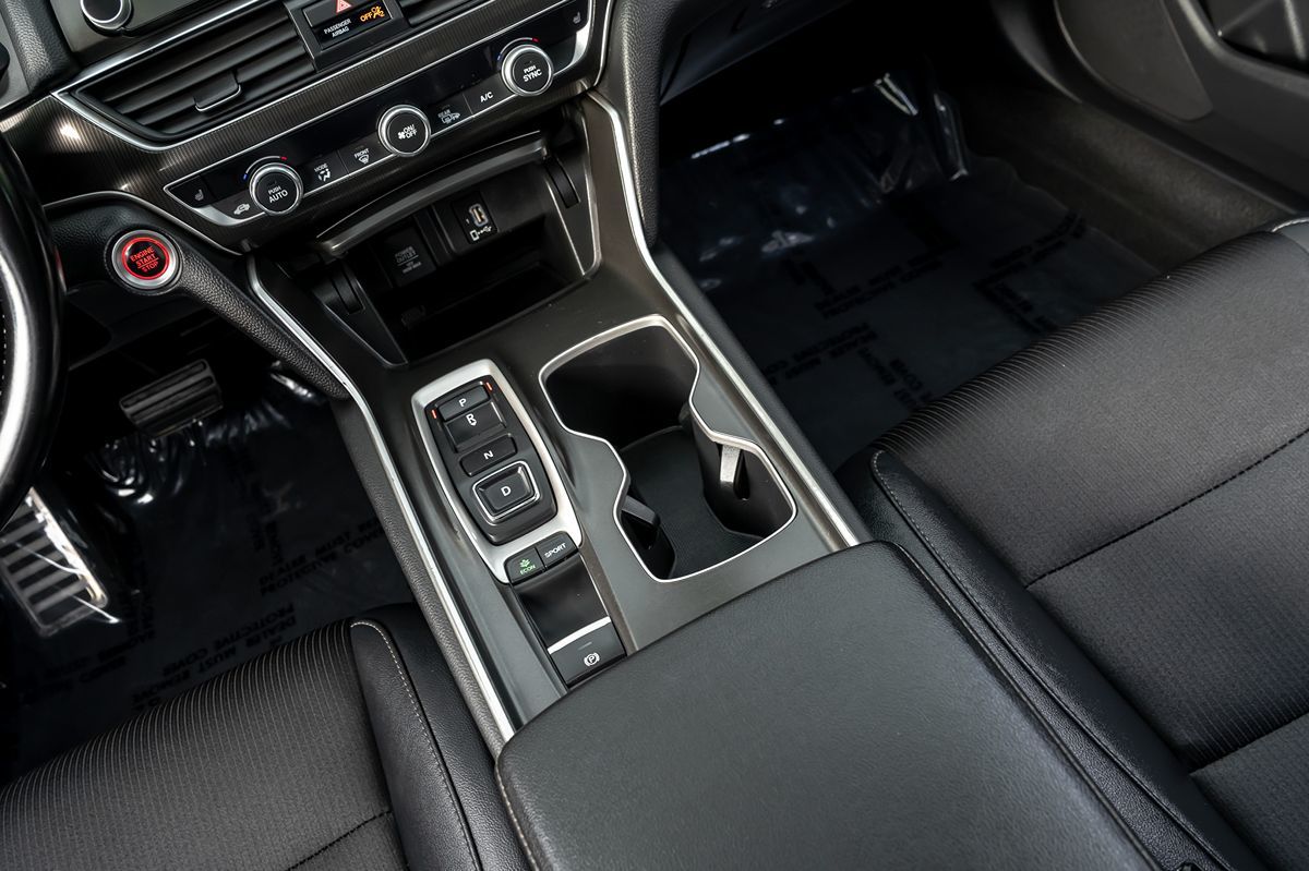 2020 Honda Accord Sport 2.0T photo 19