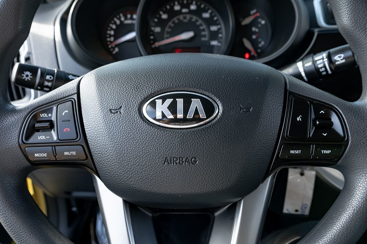 2016 Kia Rio LX photo 21