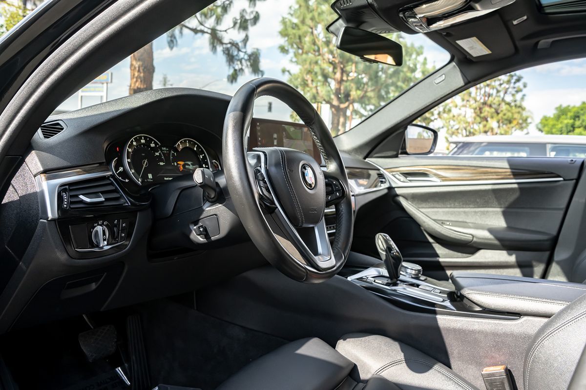 2019 Bmw 530i Sedan photo 9