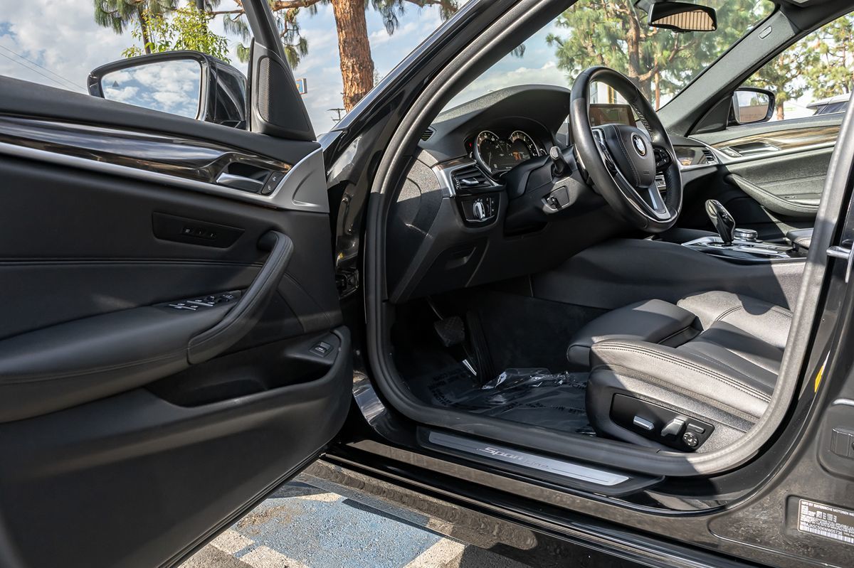 2019 Bmw 530i Sedan photo 10