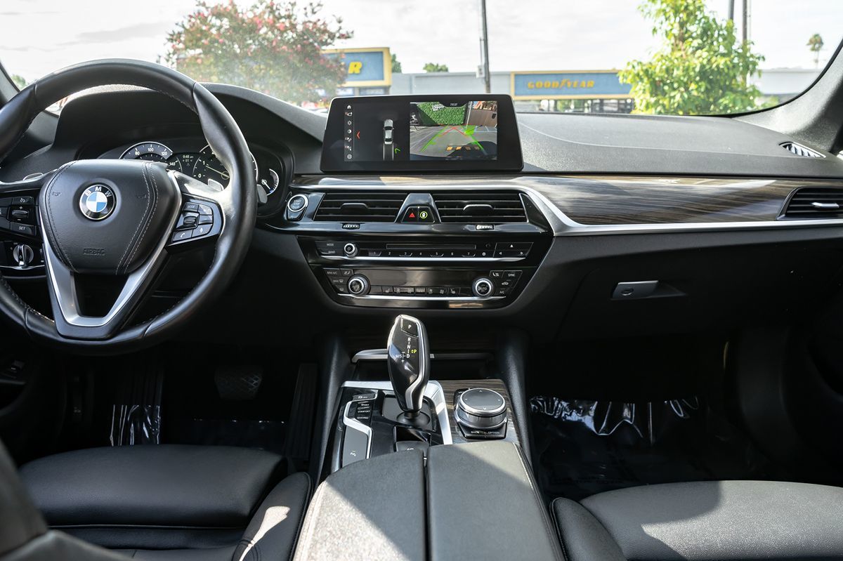 2019 Bmw 530i Sedan photo 21