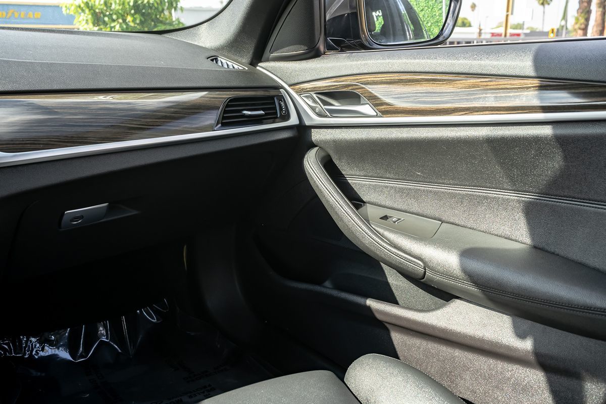 2019 Bmw 530i Sedan photo 23