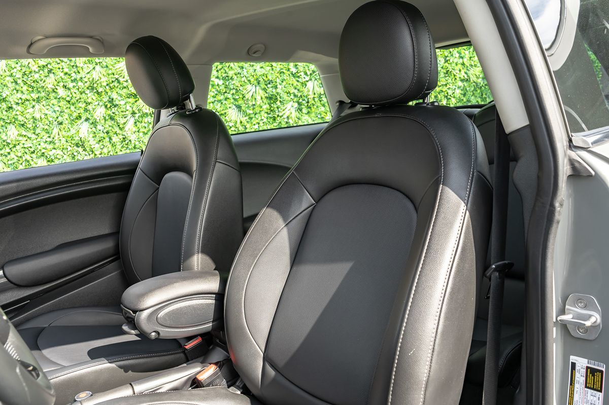 2019 Mini Cooper 2 Door Hardtop Signature photo 8