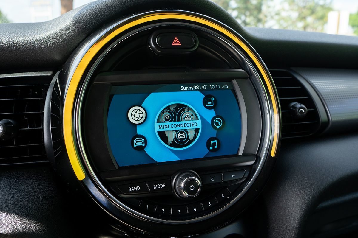 2019 Mini Cooper 2 Door Hardtop Signature photo 22
