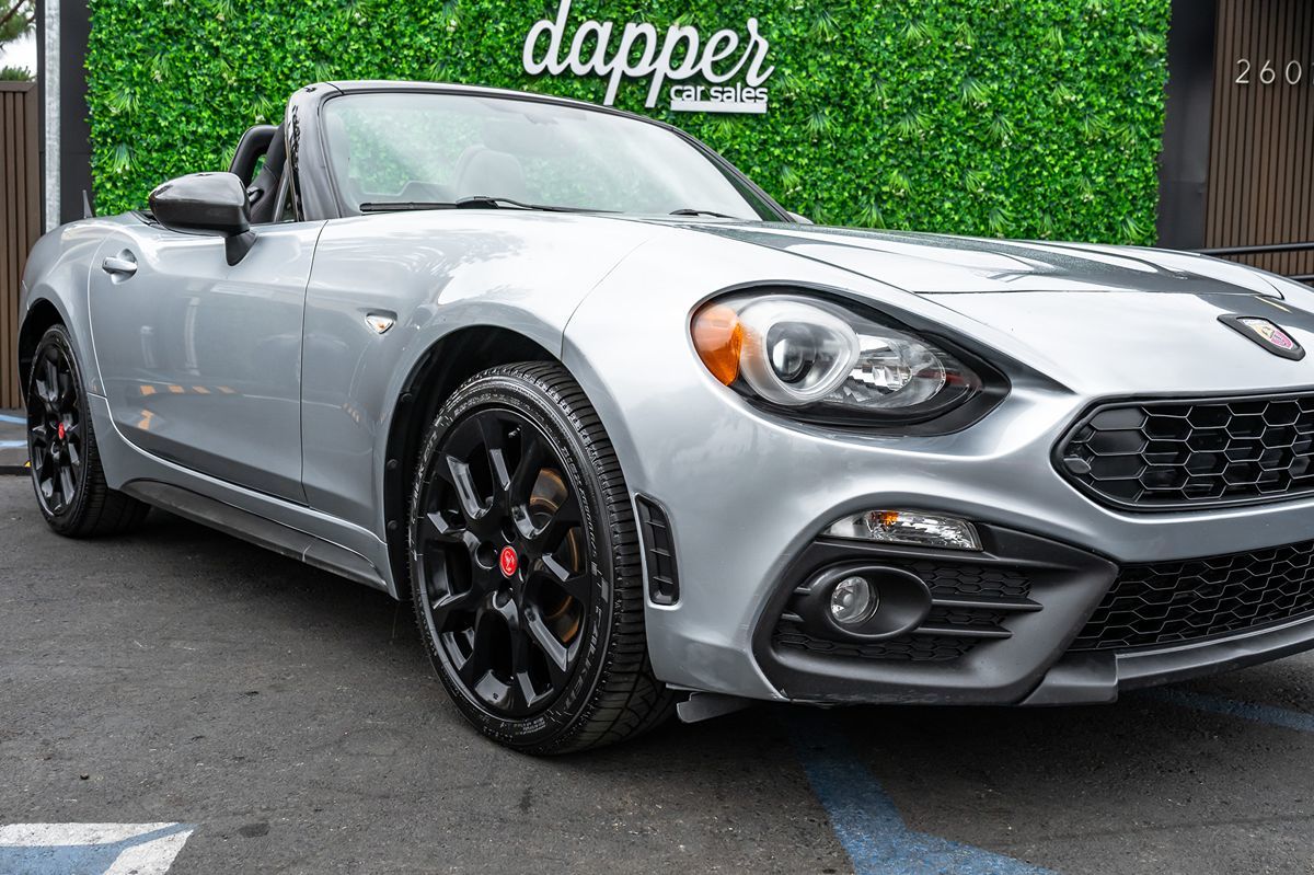 2018 Fiat 124 Spider Abarth photo 4