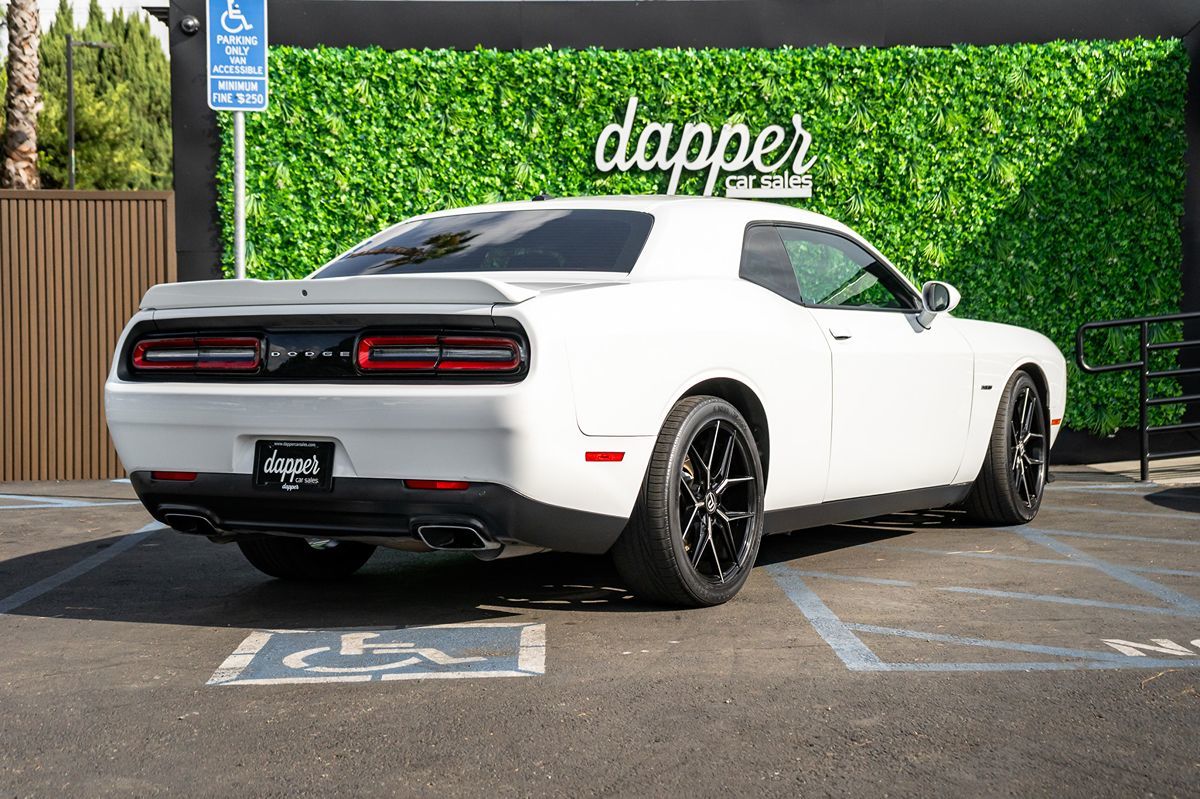 2019 Dodge Challenger R/T photo 6