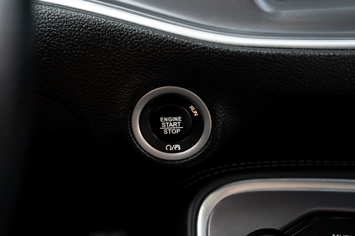 2019 Dodge Challenger R/T photo 21