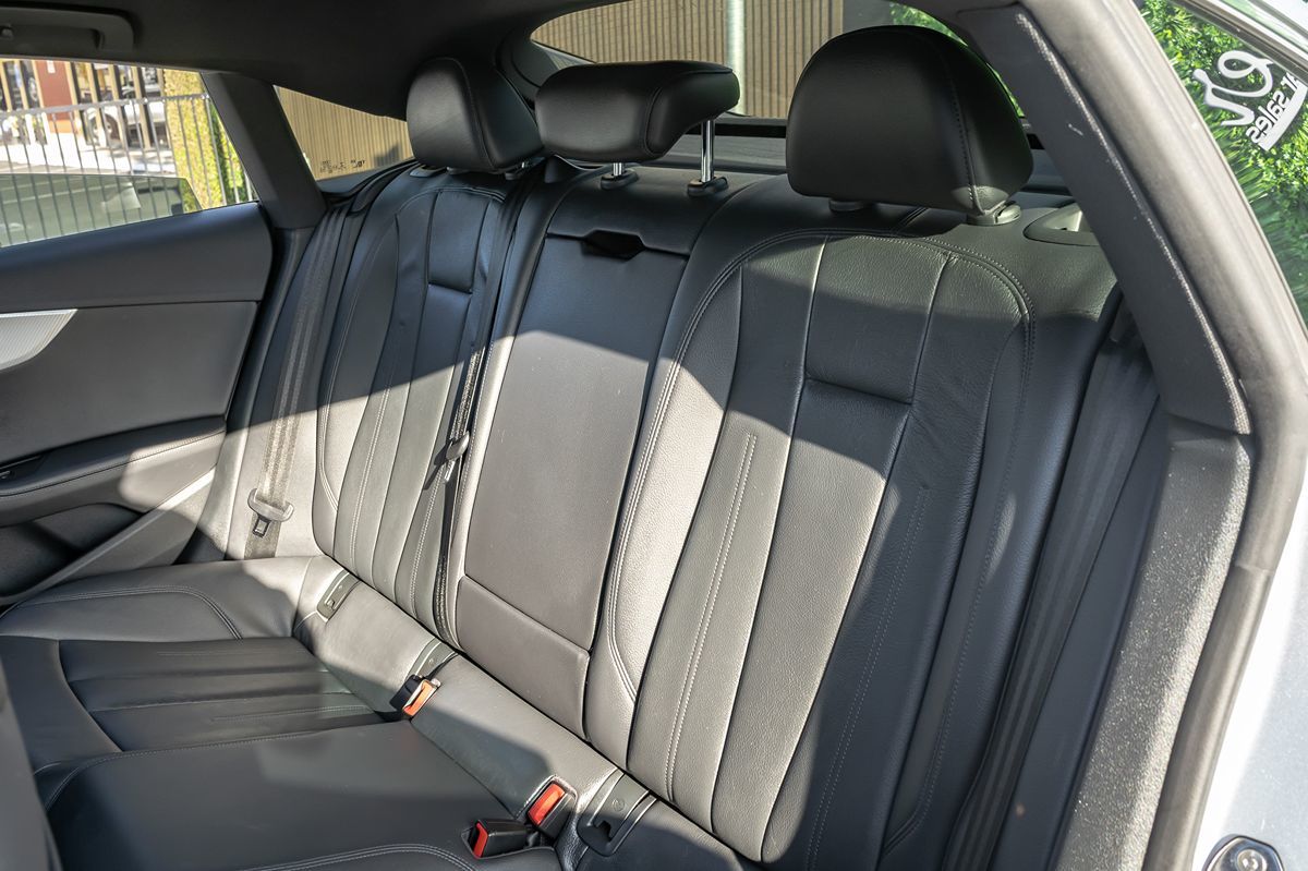 2018 Audi A5 Prestige photo 12