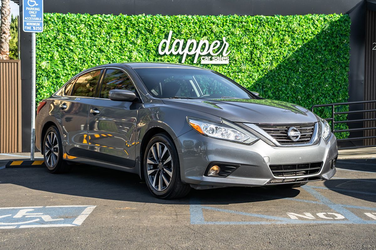 2016 Nissan Altima 2.5 SV photo 3