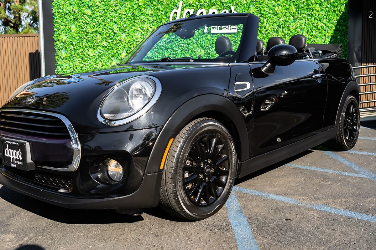 2019 Mini Cooper Signature photo 2