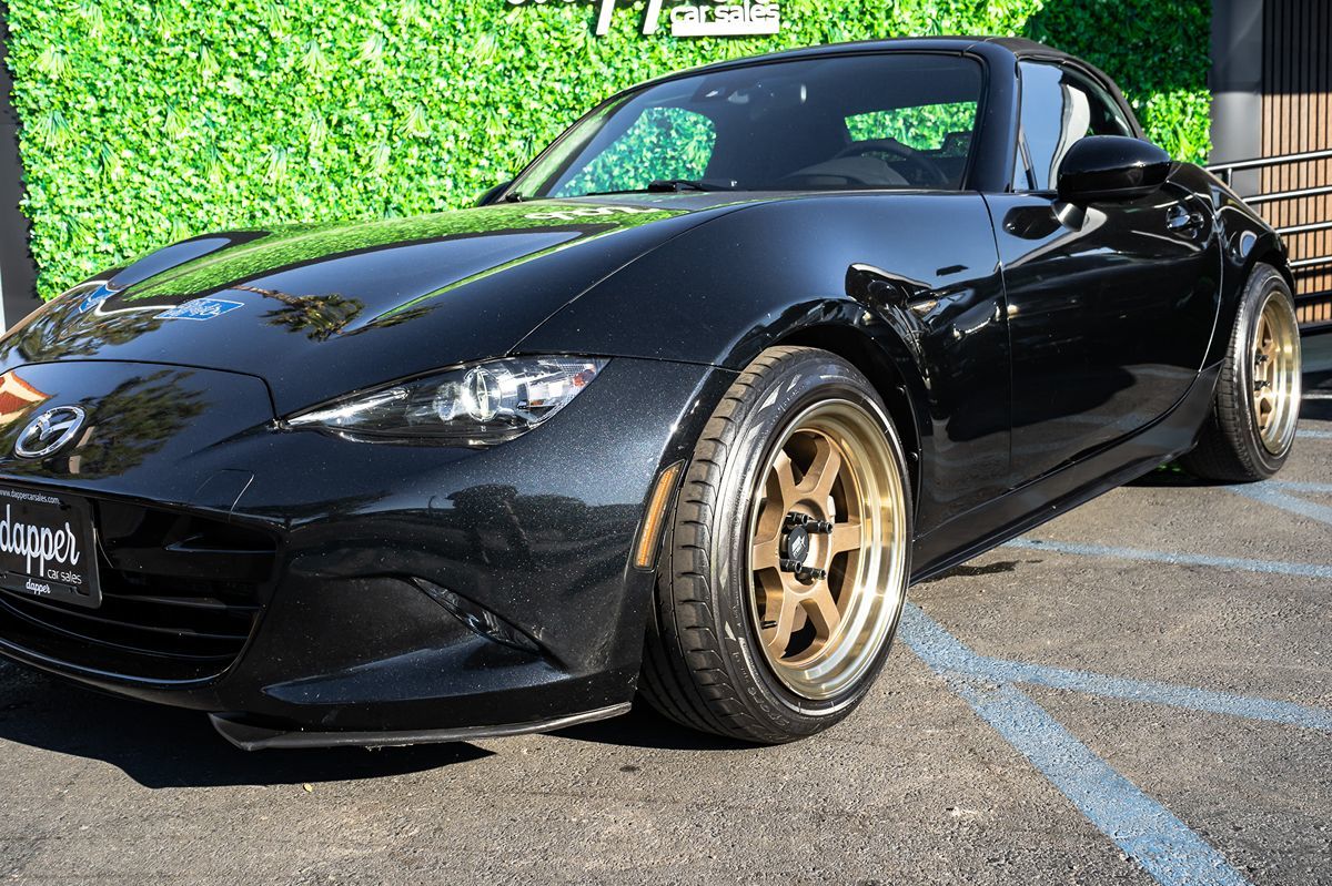 2023 Mazda MX-5 Miata Miata Sport photo 2