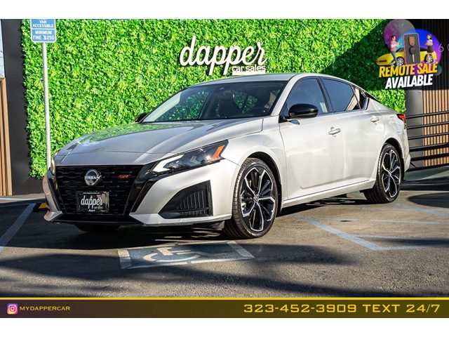 Brilliant Silver Metallic 2023 Nissan Altima 2.5 SR FWD Sedan Front-Wheel Drive Automatic