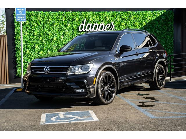 Deep Black Pearl 2020 Volkswagen Tiguan SE R-Line Black FWD SUV / Crossover Front-Wheel Drive Automatic
