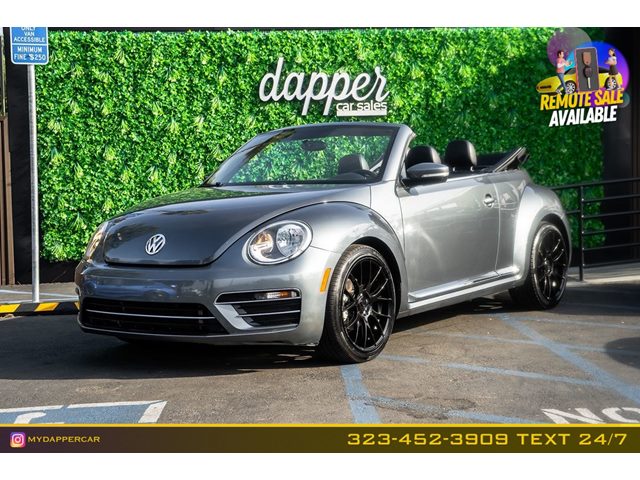 Platinum Gray Metallic/Black Roof 2018 Volkswagen Beetle 2.0T S Convertible FWD Convertible Front-Wheel Drive Automatic