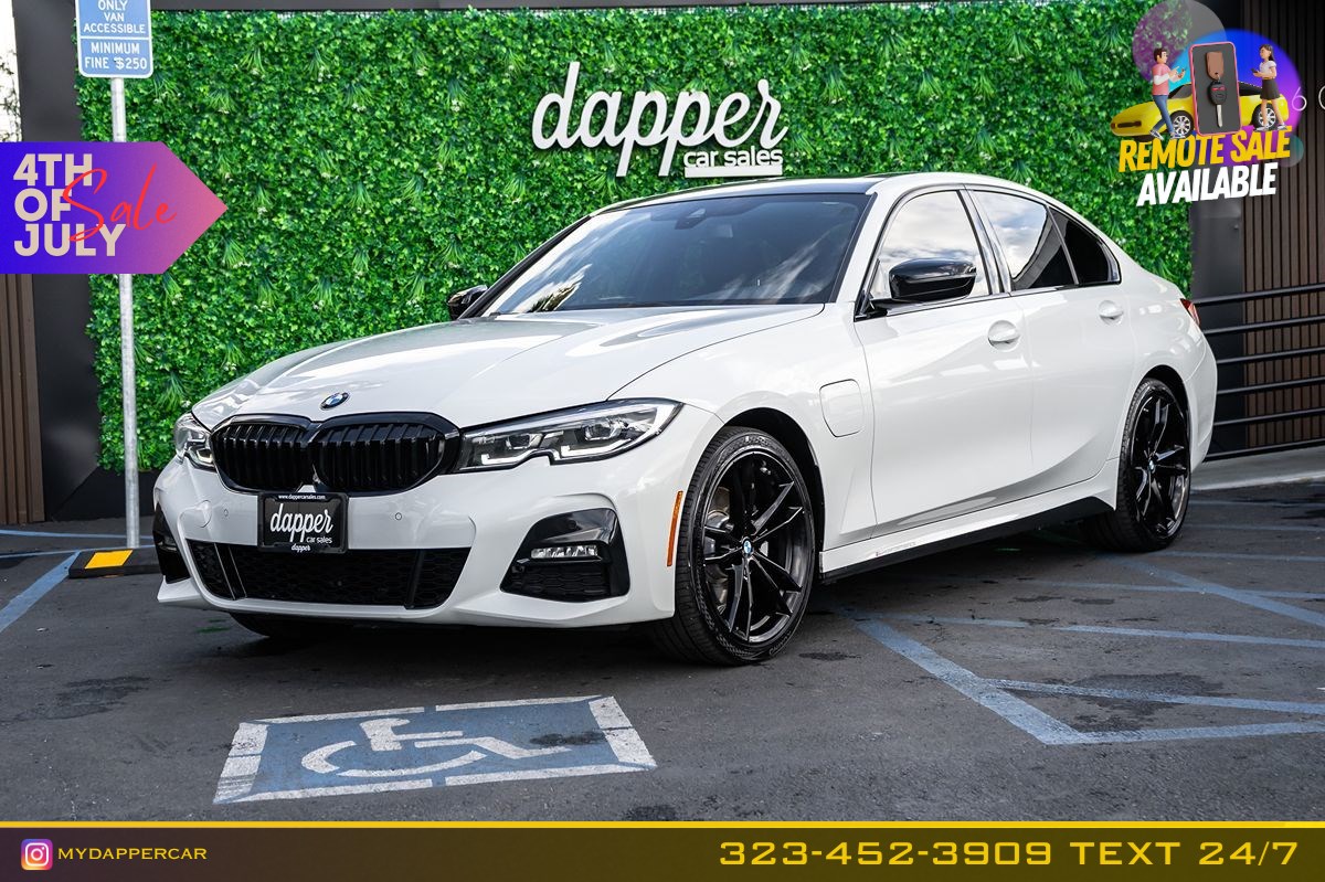 2021 BMW 3 Series 330e Sedan's photo