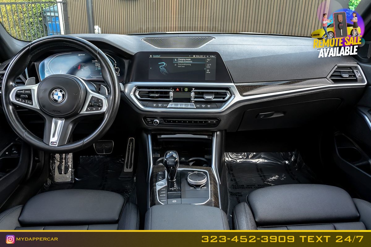 2021 BMW 3 Series 330e - Photo 23