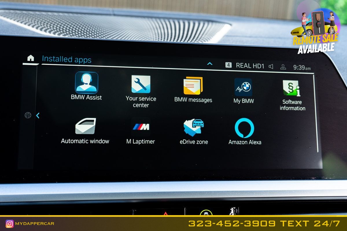 2021 BMW 3 Series 330e - Photo 40