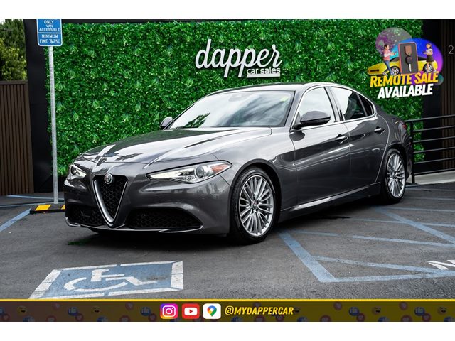 Vesuvio Gray Metallic 2017 Alfa Romeo Giulia Ti RWD Sedan Rear-Wheel Drive Automatic