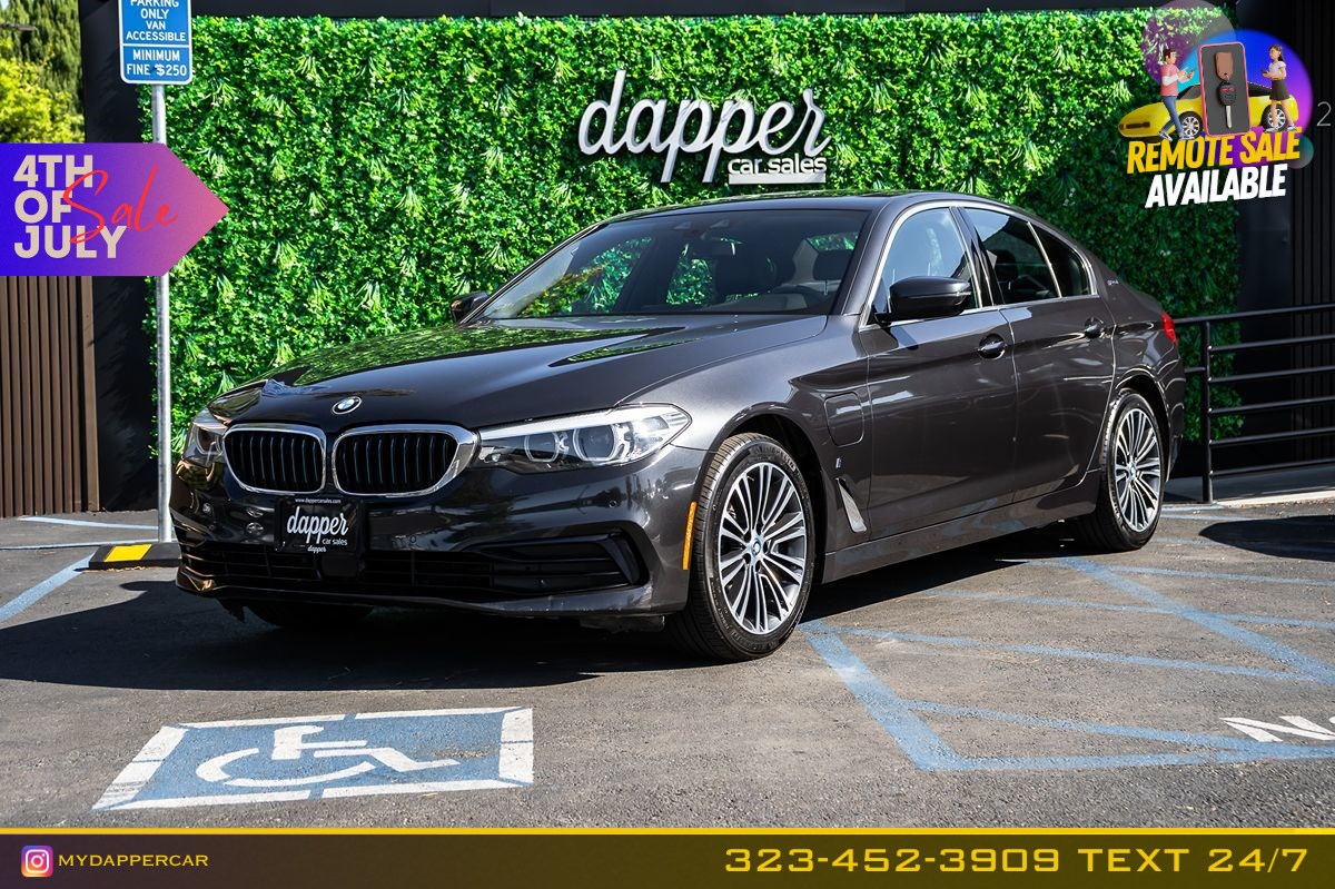 2019 BMW 5 Series 530e iPerformance Sedan's photo