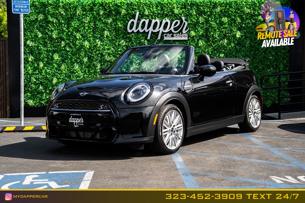 2024 MINI Convertible Cooper S's photo