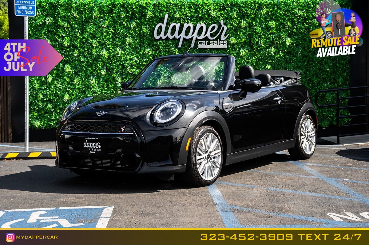 2024 MINI Convertible Cooper S's photo
