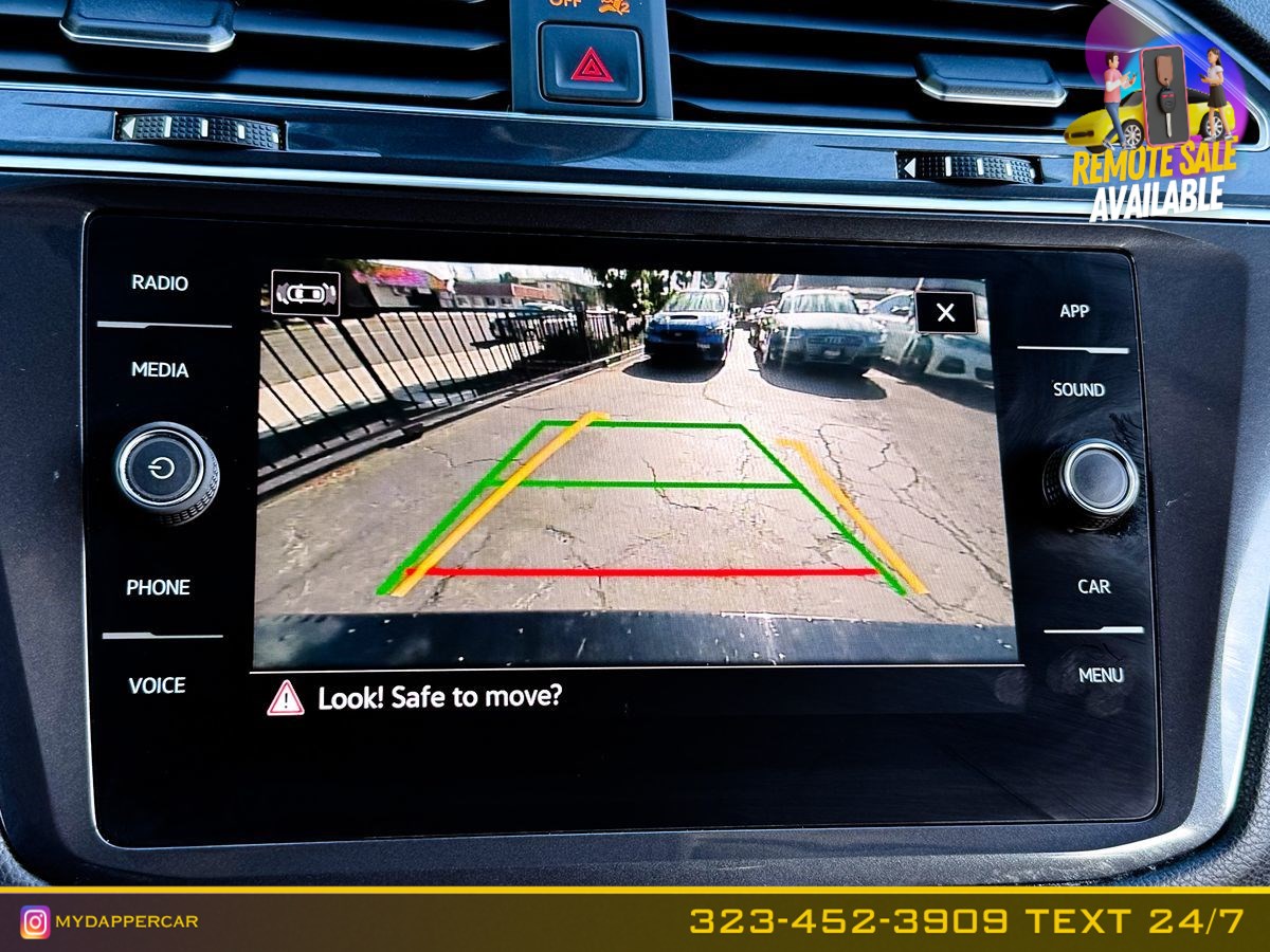 2022 Volkswagen Tiguan SE - Photo 36