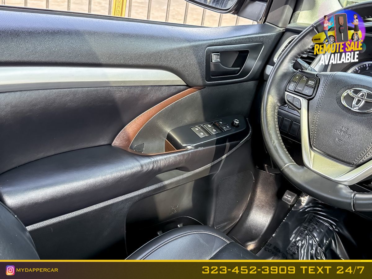 2019 Toyota Highlander XLE - Photo 23