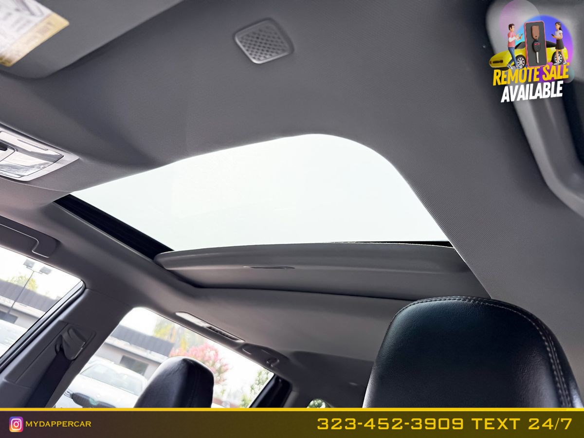 2019 Toyota Highlander XLE - Photo 14