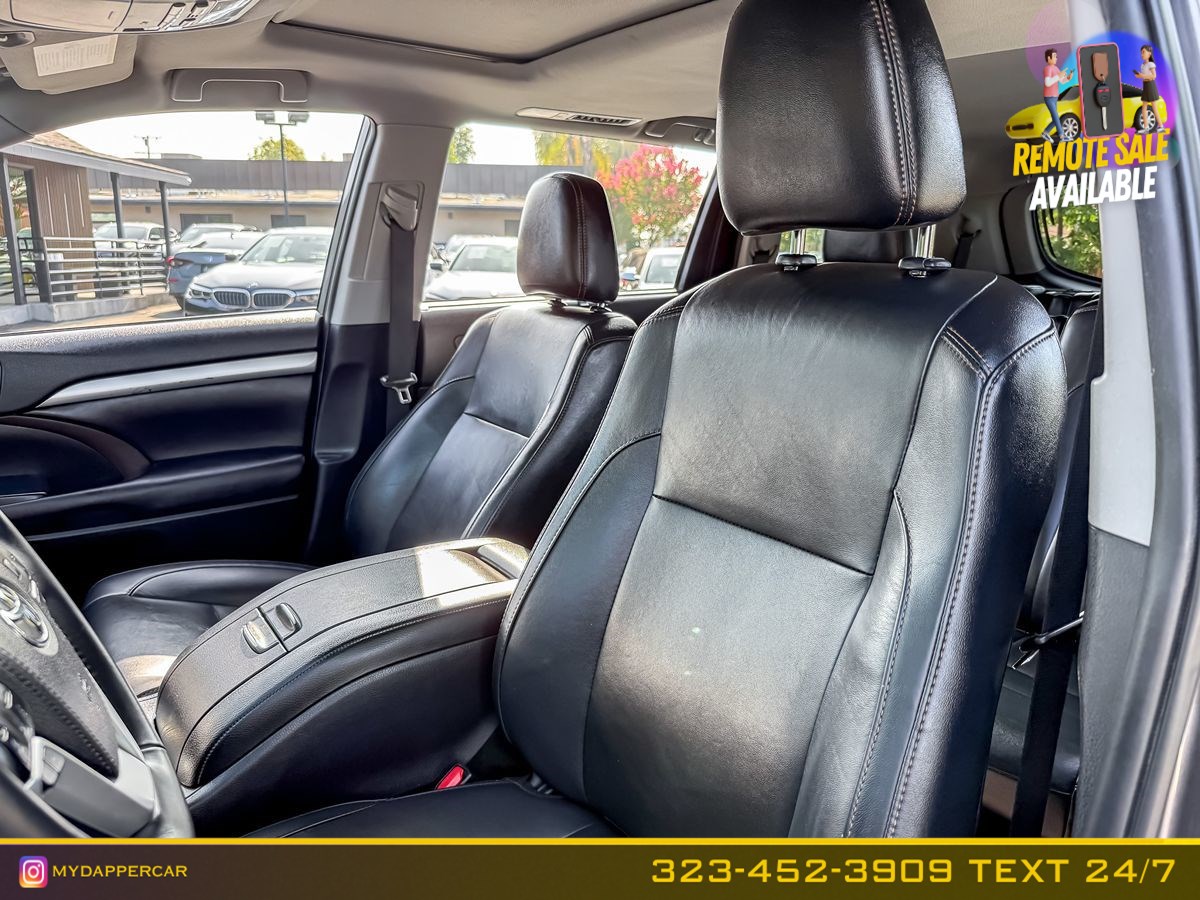 2019 Toyota Highlander XLE - Photo 13