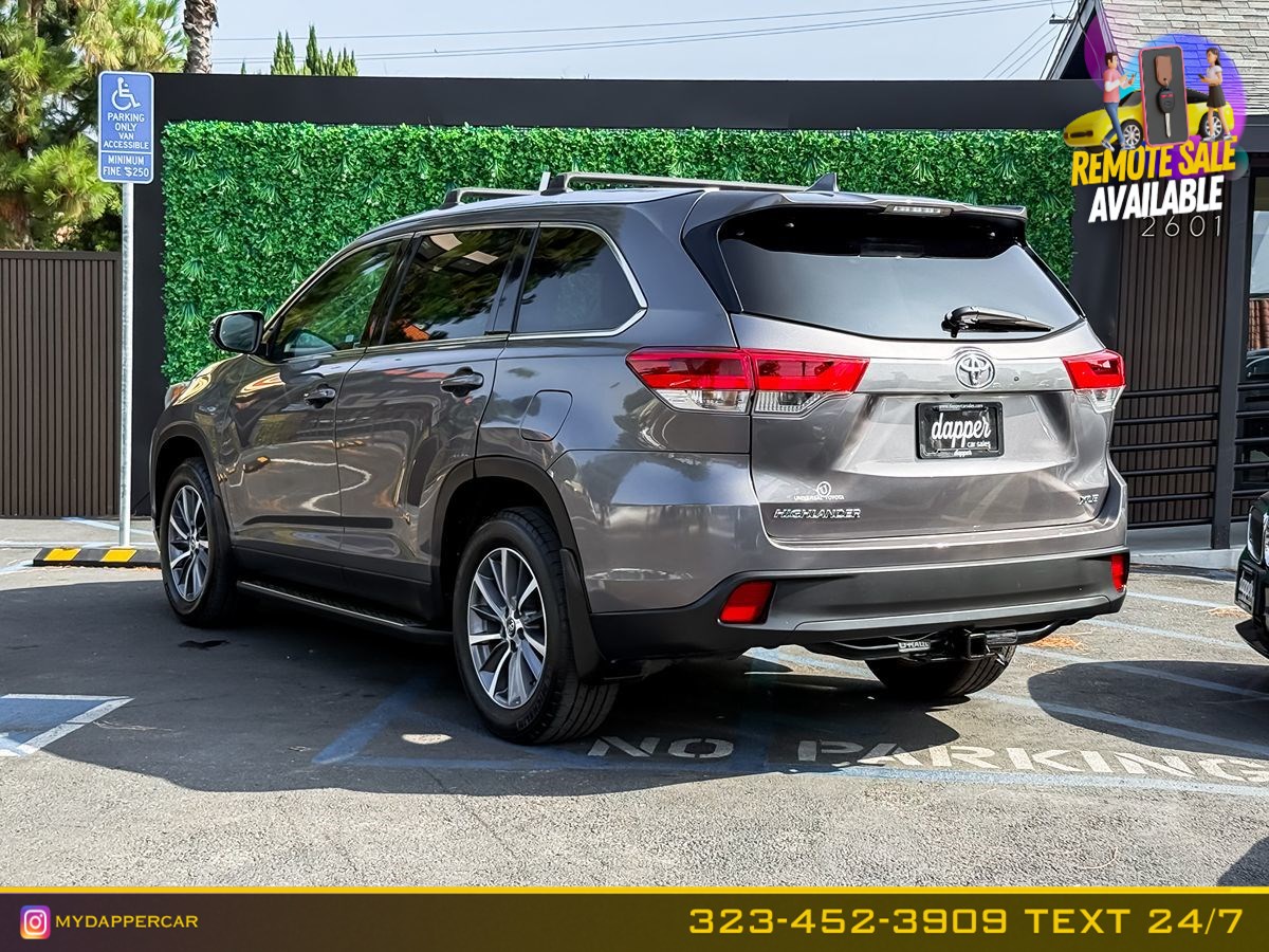 2019 Toyota Highlander XLE - Photo 8