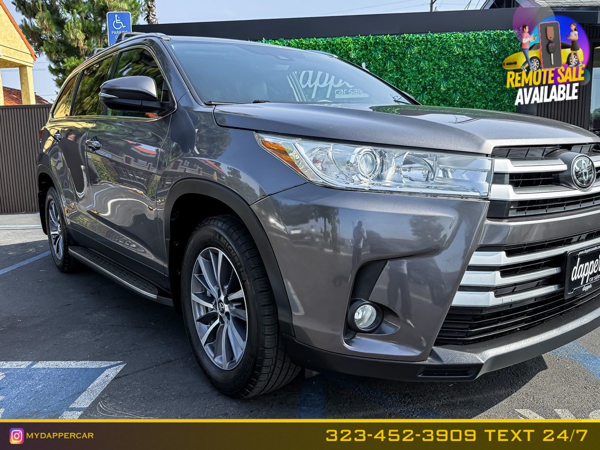 2019 Toyota Highlander XLE - Photo 4