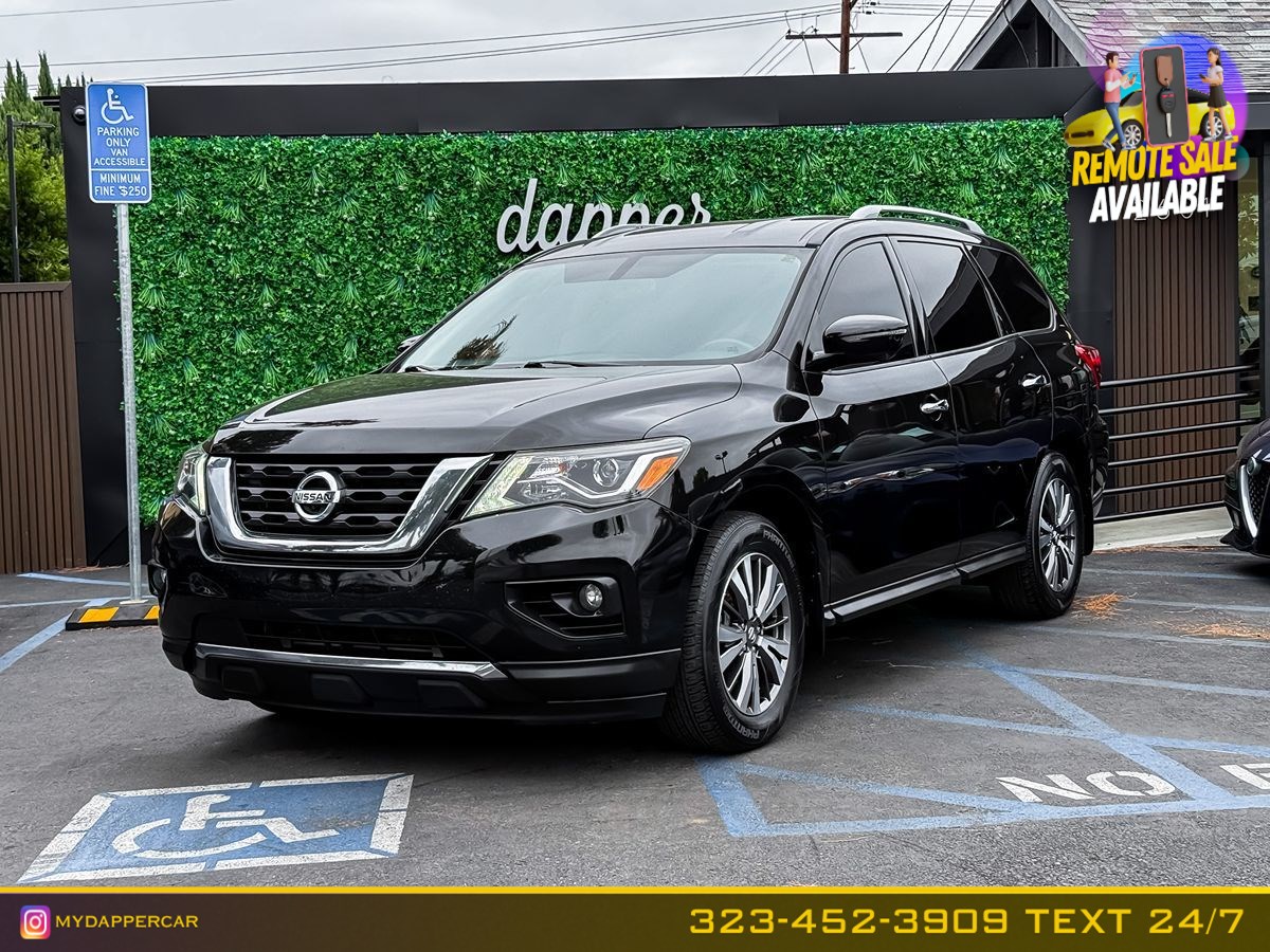 2019 Nissan Pathfinder SL 2WD's photo