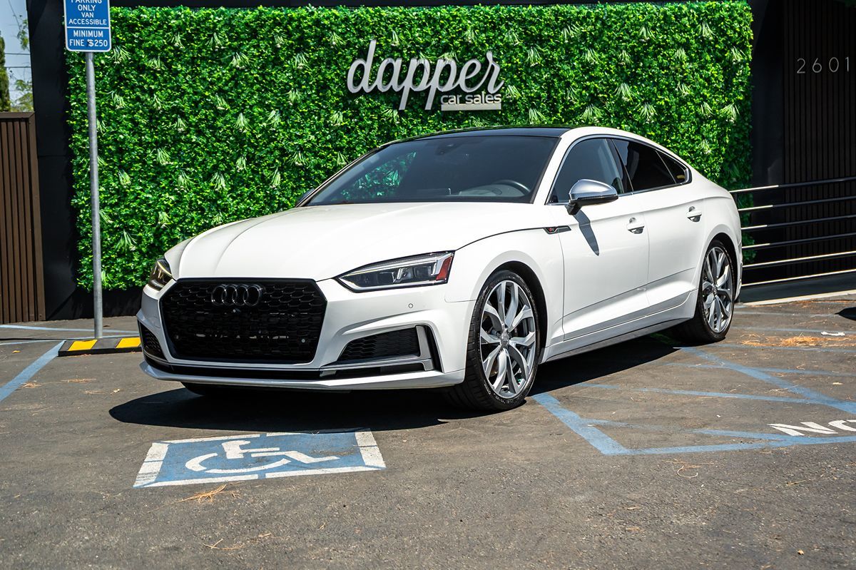 Audi S5 photo 2