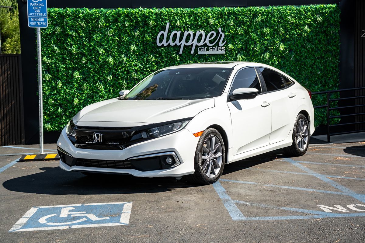 Honda Civic photo 2
