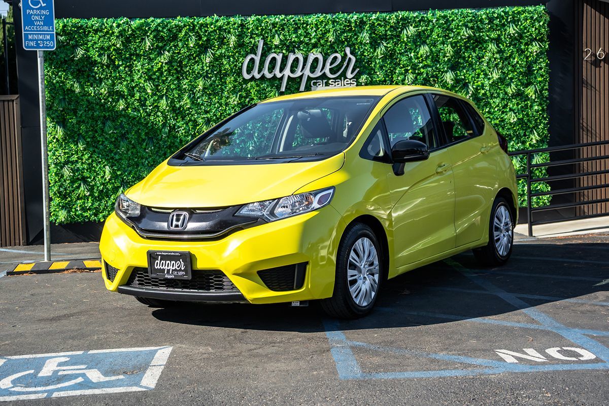 Honda Fit photo 2