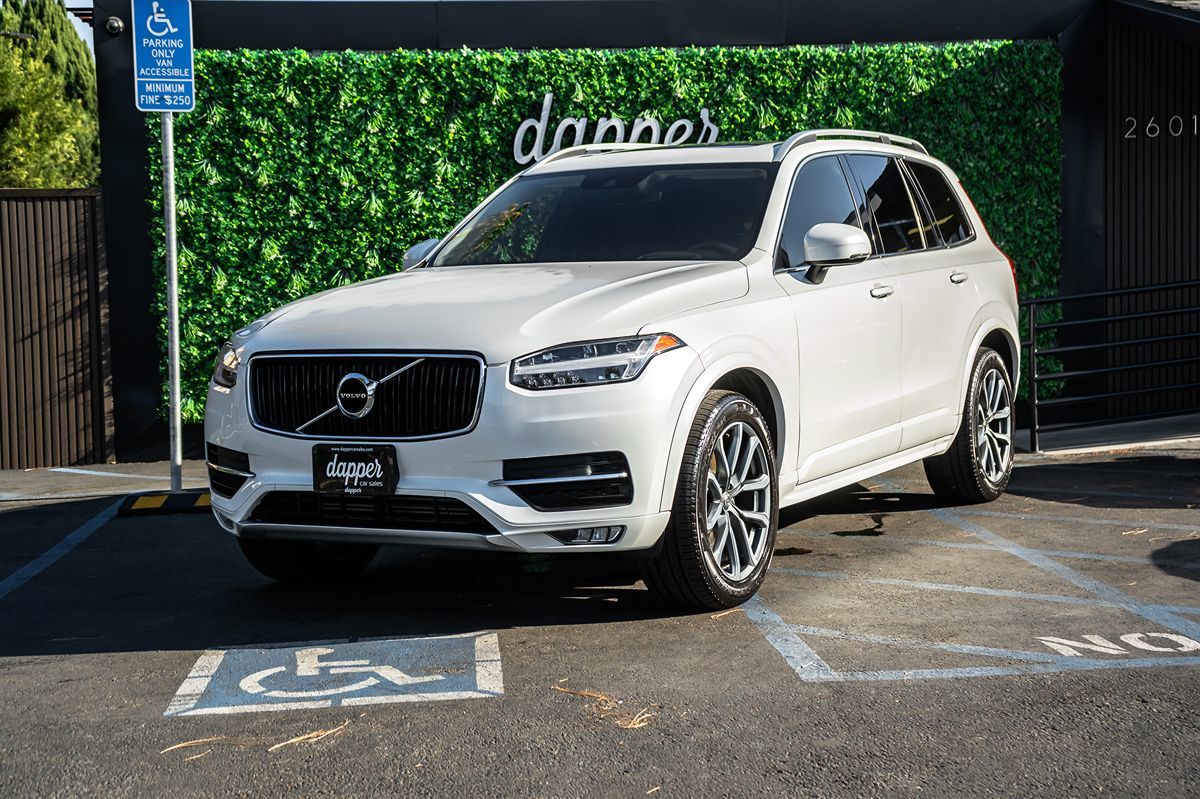 Volvo XC90 photo 2