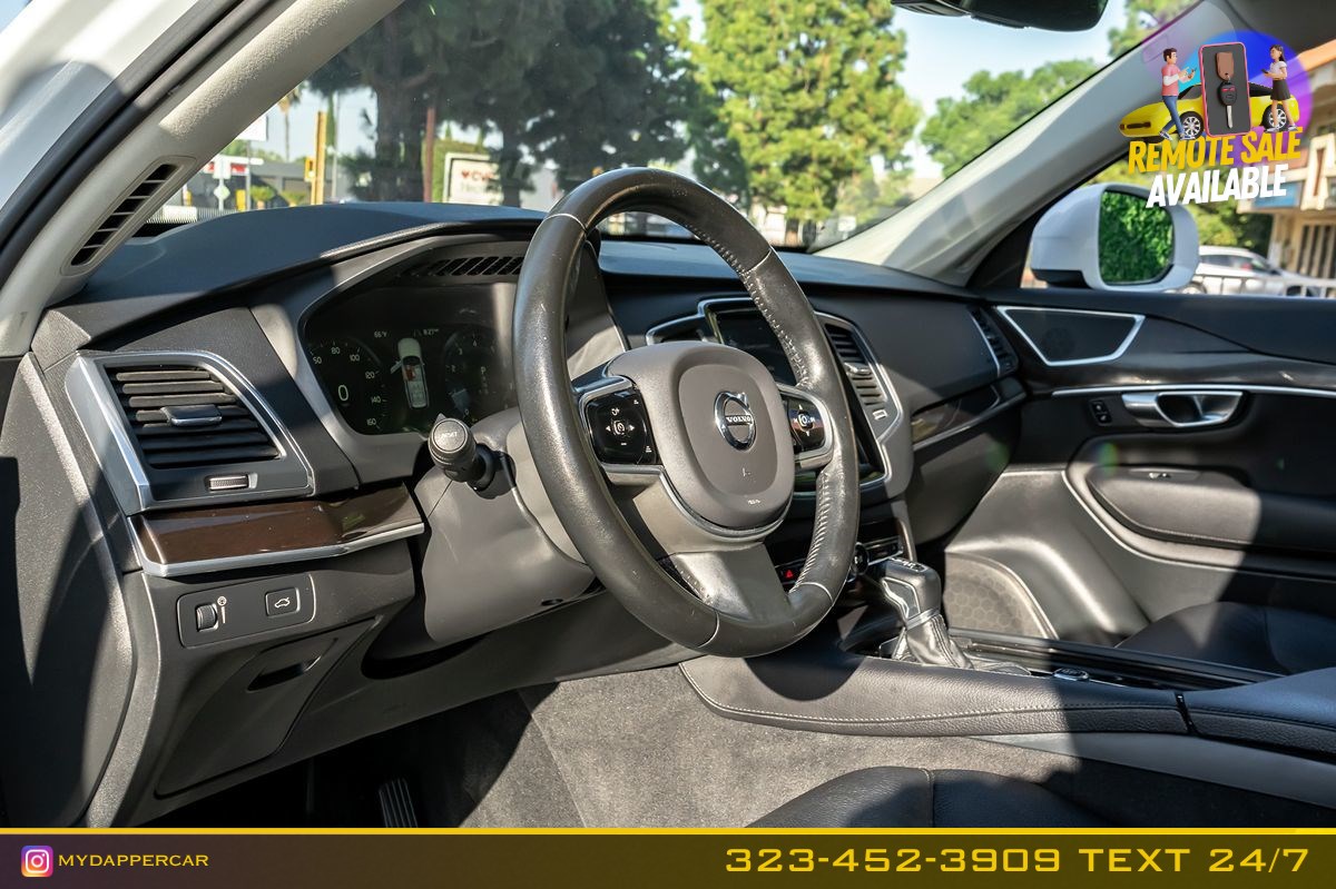 Volvo XC90 photo 12
