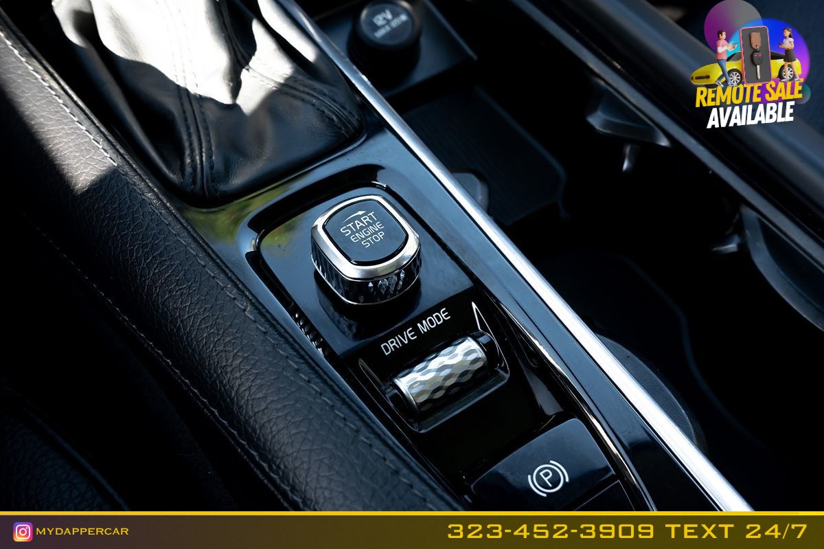 Volvo XC90 photo 30