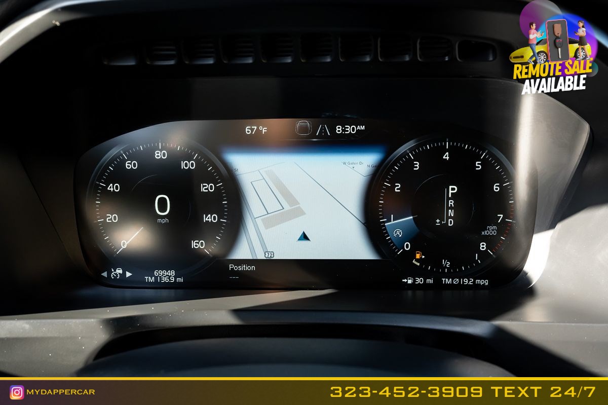 Volvo XC90 photo 29