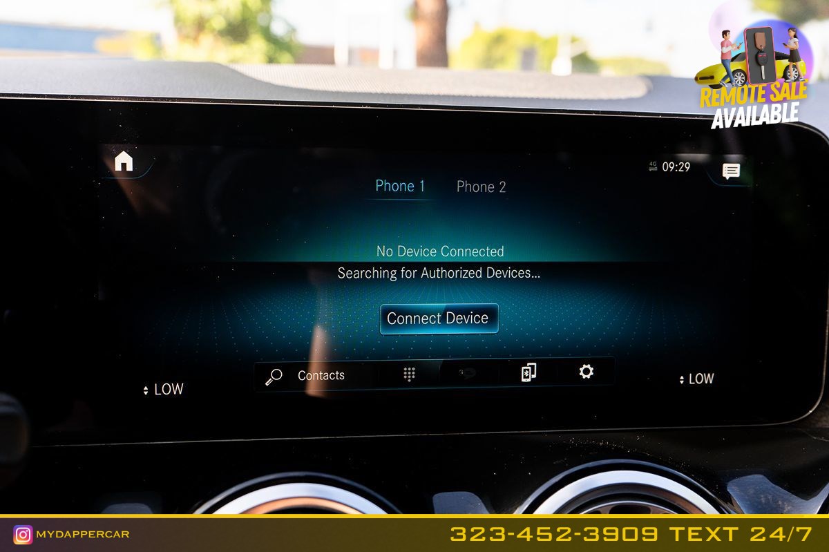 Mercedes-Benz GLA 250 photo 34