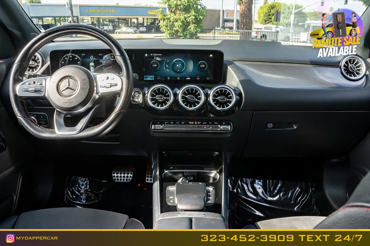 Mercedes-Benz GLA 250 photo 20