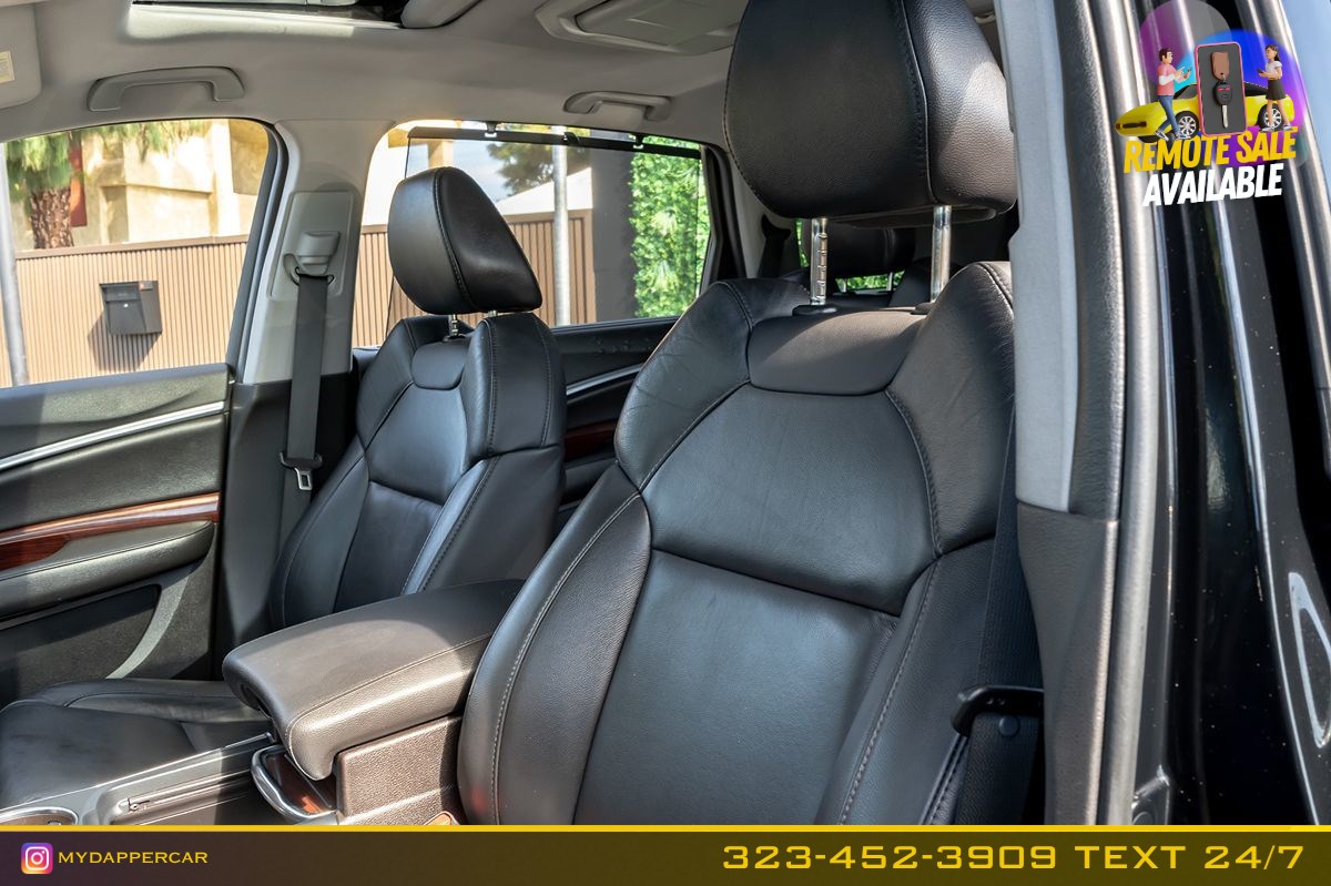 Acura MDX photo 13
