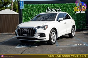 View 2019 Audi Q3 