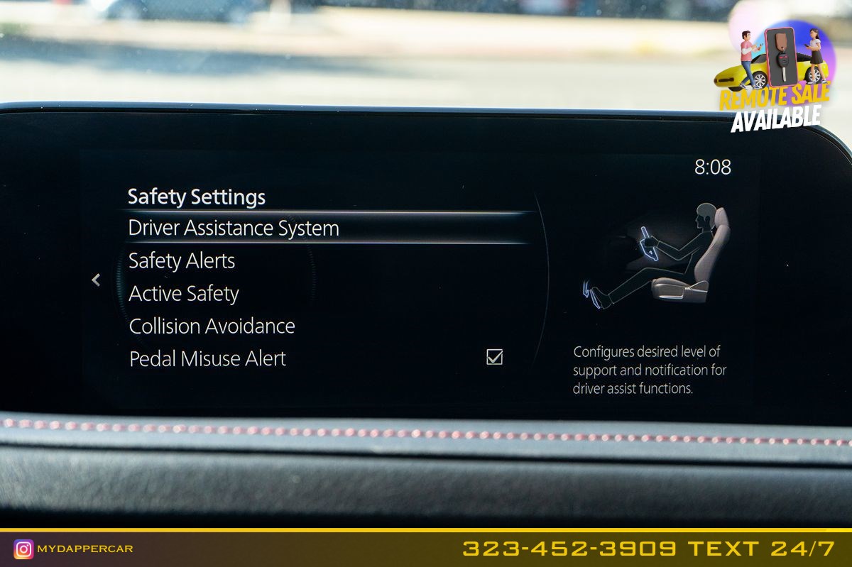 Mazda CX-30 photo 40
