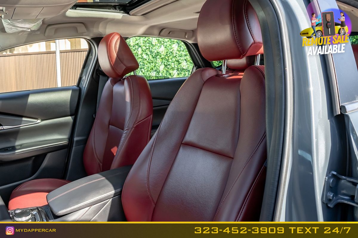 Mazda CX-30 photo 14