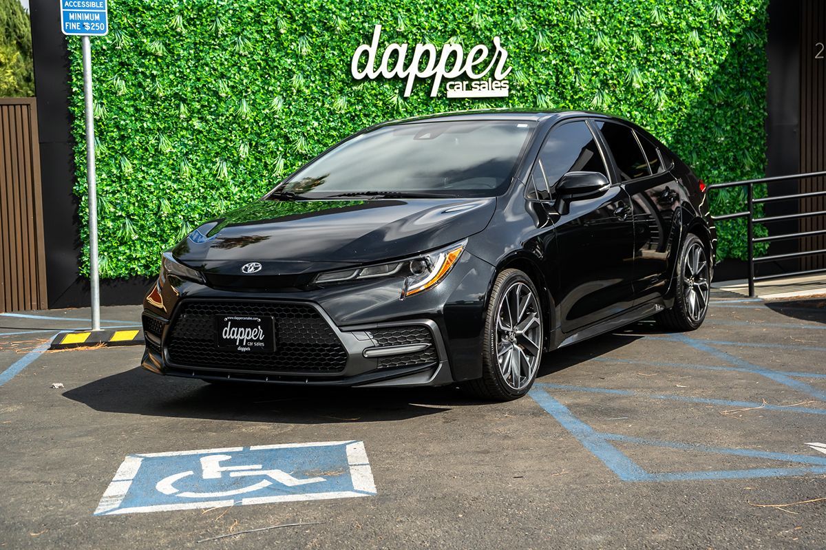 Toyota Corolla photo 2